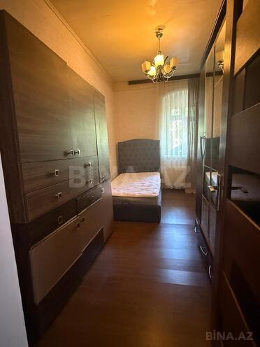 İcarəyə verilir 2 otaqlı köhnə tikili 120 m², 28 May m., photo 8 from 12