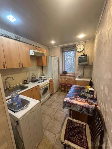 Сдаётся 2-комн. вторичка 50 м², м. Низами, photo 1 from 12