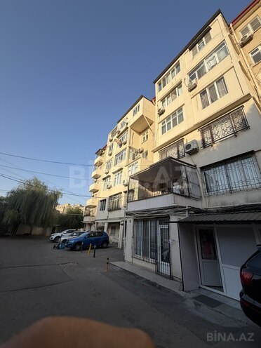 Satılır 3 otaqlı köhnə tikili 70 m², Yasamal r., photo 3 from 11