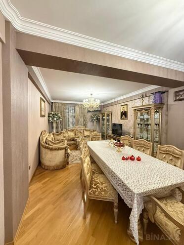 Satılır 3 otaqlı yeni tikili 150 m², 8-ci mikrorayon q., photo 4 from 14