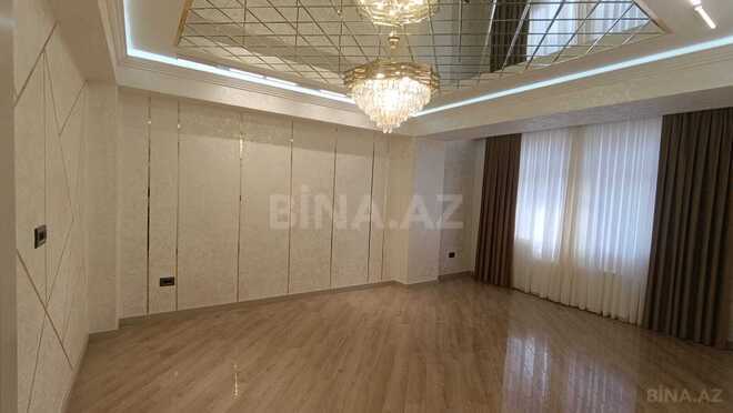 Продаётся 3-комн. новостройка 105 м², м. Кара Караев, photo 1 from 22