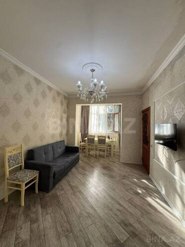 İcarəyə verilir 2 otaqlı köhnə tikili 65 m², Memar Əcəmi m., photo 1 from 15