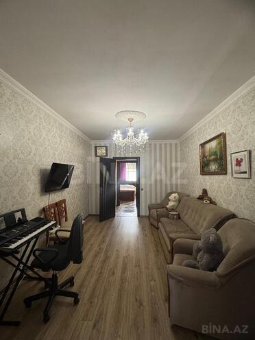 Продаётся 2-комн. вторичка 60 м², м. Элмляр Академиясы, photo 4 from 10