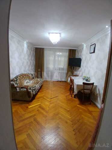 Продаётся 3-комн. вторичка 80 м², м. Нефтчиляр, photo 13 from 22