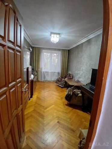 Продаётся 3-комн. вторичка 80 м², м. Нефтчиляр, photo 1 from 22