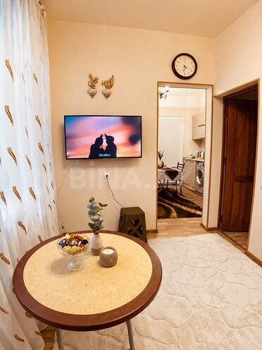 Сдаётся 2-комн. вторичка 45 м², м. Ичеришехер, photo 1 from 7