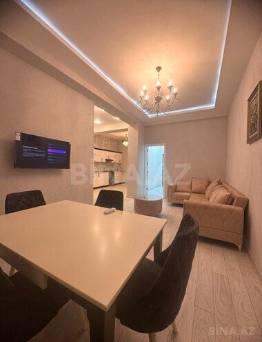 Сдаётся 2-комн. новостройка 80 м², м. 8 ноября, photo 1 from 16