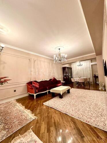 Продаётся 2-комн. новостройка 101 м², Насиминский  р., photo 1 from 12