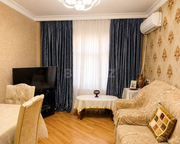 Satılır 3 otaqlı köhnə tikili 85 m², Qara Qarayev m., photo 8 from 13