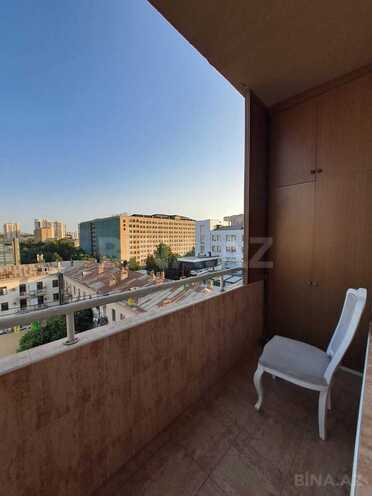 Продаётся 3-комн. новостройка 133 м², м. Элмляр Академиясы, photo 25 from 31