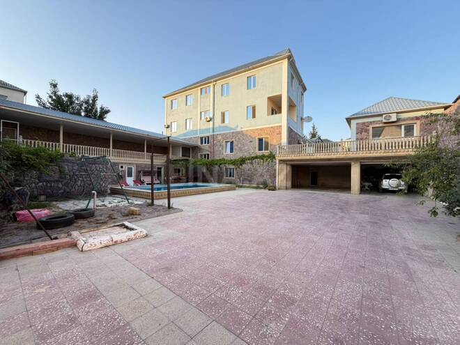 Satılır 18 otaqlı həyət evi/bağ evi 1 000 m², Badamdar q., photo 1 from 32