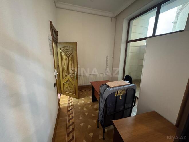 İcarəyə verilir 13 otaqlı həyət evi/bağ evi 1 000 m², Gənclik m., photo 17 from 30