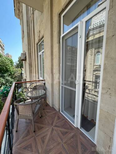 İcarəyə verilir 2 otaqlı köhnə tikili 80 m², Sahil m., photo 16 from 22