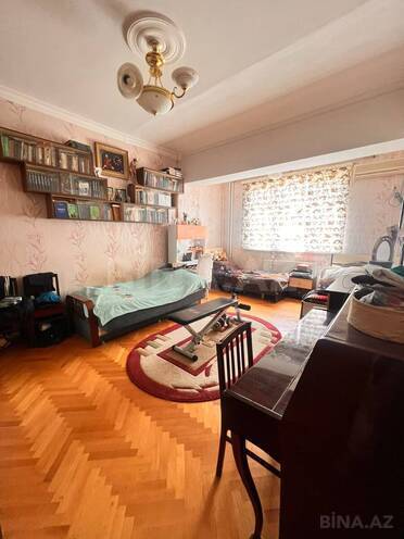 Продаётся 3-комн. новостройка 185 м², м. Элмляр Академиясы, photo 9 from 17