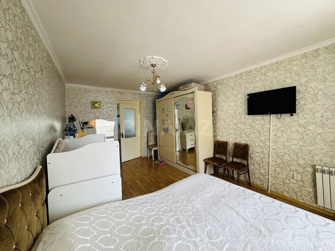 Satılır 3 otaqlı köhnə tikili 67 m², İnşaatçılar m., photo 8 from 18