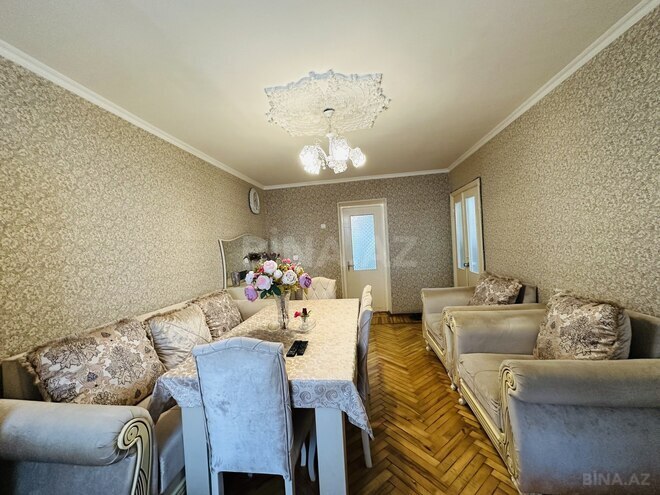 Satılır 3 otaqlı köhnə tikili 67 m², İnşaatçılar m., photo 3 from 18