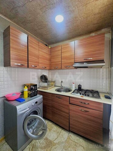 Satılır 3 otaqlı köhnə tikili 70 m², İnşaatçılar m., photo 12 from 16