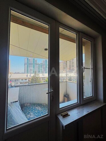Satılır 3 otaqlı köhnə tikili 70 m², İnşaatçılar m., photo 15 from 16