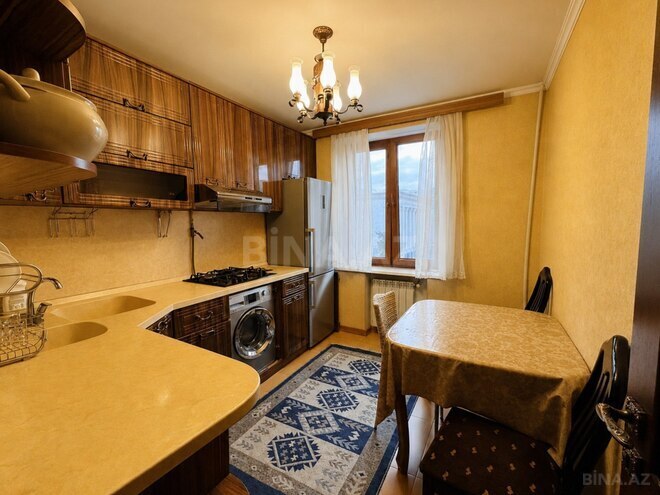 Продаётся 3-комн. вторичка 75 м², м. Низами, photo 10 from 14
