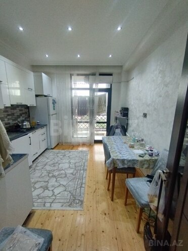 Продаётся 3-комн. новостройка 110 м², м. Кара Караев, photo 8 from 12