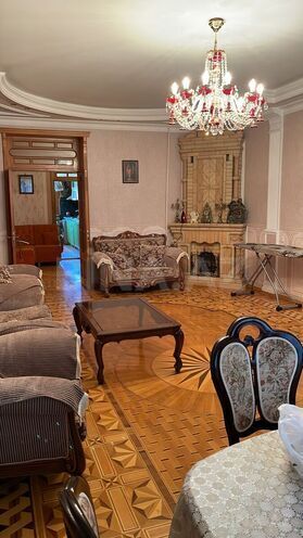 İcarəyə verilir 6 otaqlı köhnə tikili 200 m², Nəriman Nərimanov m., photo 1 from 23