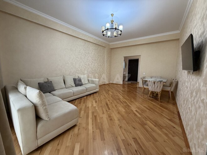 Продаётся 2-комн. новостройка 83 м², м. Кара Караев, photo 3 from 13