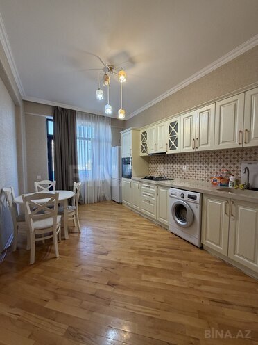 Продаётся 2-комн. новостройка 83 м², м. Кара Караев, photo 4 from 13