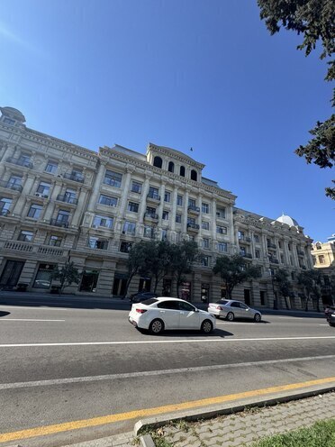 Продаётся 3-комн. вторичка 104 м², м. Сахил, photo 18 from 23