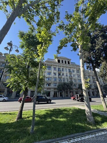 Продаётся 3-комн. вторичка 104 м², м. Сахил, photo 20 from 23