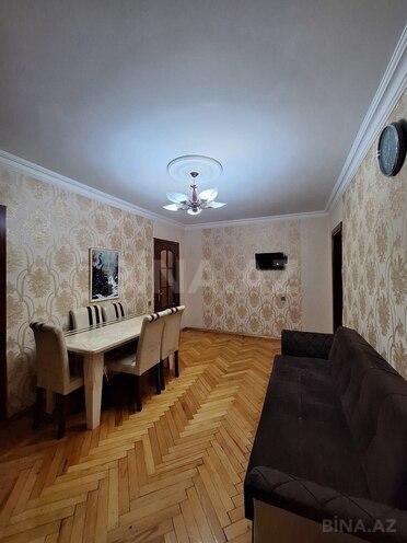 Satılır 2 otaqlı köhnə tikili 50 m², İnşaatçılar m., photo 4 from 17