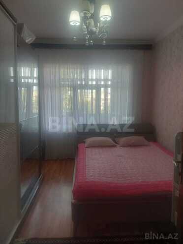 Satılır 2 otaqlı köhnə tikili 63 m², Xalqlar Dostluğu m., photo 1 from 15