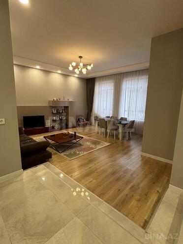 Satılır 5 otaqlı həyət evi/bağ evi 185 m², Əhmədli m., photo 1 from 18