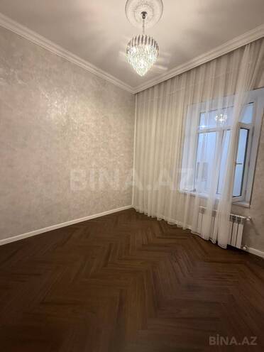 Satılır 2 otaqlı köhnə tikili 60 m², 28 May m., photo 4 from 18