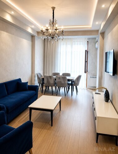 Сдаётся 2-комн. новостройка 70 м², Насиминский  р., photo 1 from 17