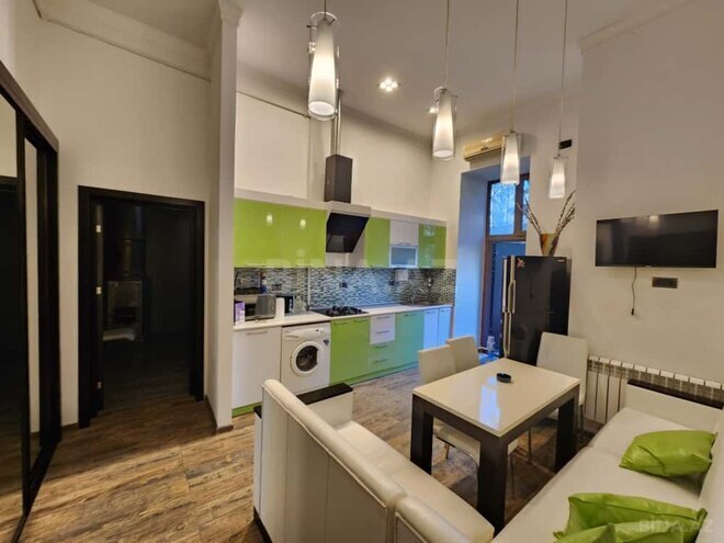 İcarəyə verilir 2 otaqlı köhnə tikili 80 m², Yasamal r., photo 9 from 17