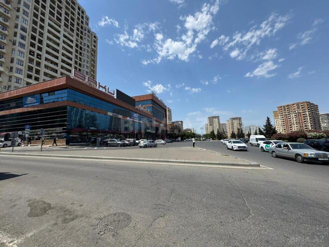 Satılır 2 otaqlı köhnə tikili 60 m², İnşaatçılar m., photo 15 from 19