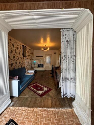 Satılır 2 otaqlı köhnə tikili 60 m², İnşaatçılar m., photo 8 from 19