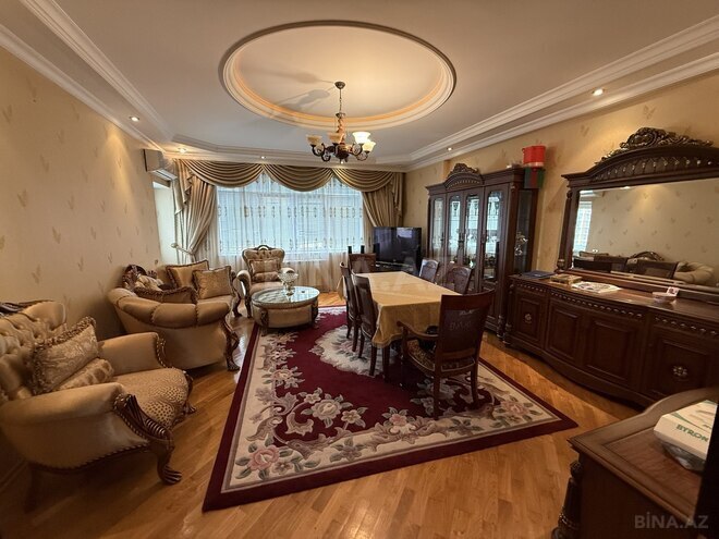 Satılır 3 otaqlı yeni tikili 125 m², 8 Noyabr m., photo 1 from 28