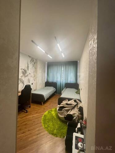 Продаётся 3-комн. вторичка 75 м², м. Иншаатчылар, photo 9 from 13