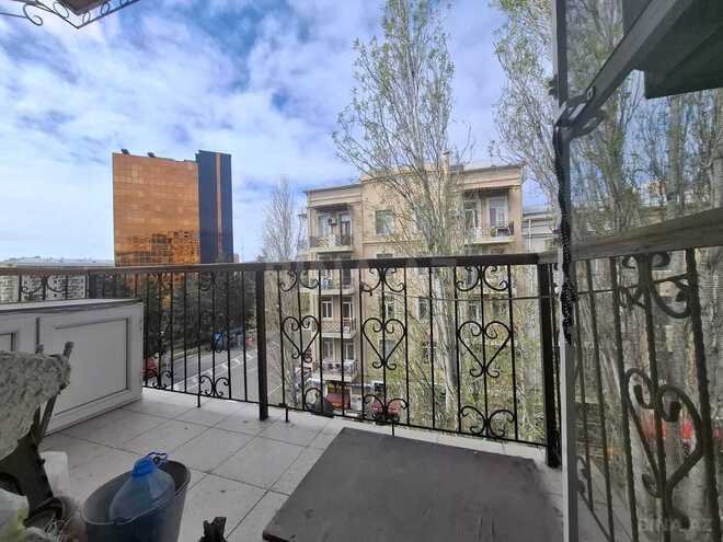 Satılır 2 otaqlı köhnə tikili 40 m², 28 May m., photo 18 from 20