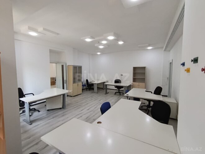 Сдаётся 2-комн. офис 70 м², м. Низами, photo 1 from 9