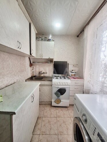 İcarəyə verilir 3 otaqlı köhnə tikili 70 m², İnşaatçılar m., photo 12 from 16