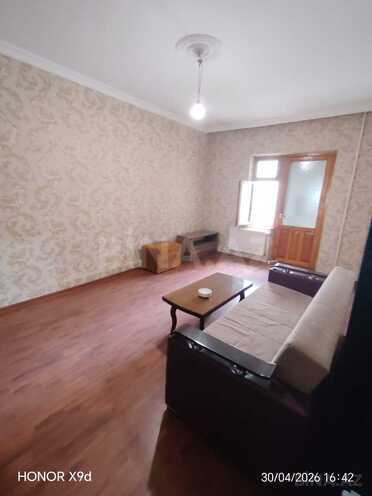 Satılır 1 otaqlı köhnə tikili 40 m², Günəşli q., photo 6 from 11