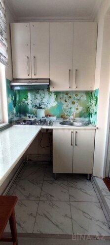 Satılır 2 otaqlı köhnə tikili 45 m², 8 Noyabr m., photo 7 from 13
