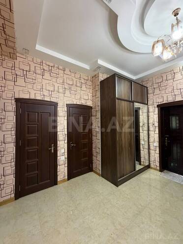 Сдаётся 3-комн. новостройка 135 м², м. Низами, photo 10 from 16