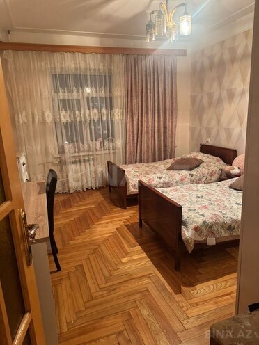 Satılır 3 otaqlı köhnə tikili 80 m², Xalqlar Dostluğu m., photo 8 from 13