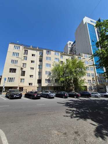 Продаётся 3-комн. вторичка 75 м², м. Низами, photo 10 from 12