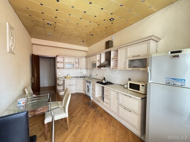 Сдаётся 2-комн. новостройка 110 м², м. Низами, photo 9 from 15
