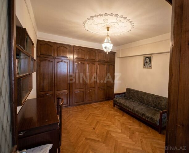 Satılır 4 otaqlı köhnə tikili 120 m², Gənclik m., photo 6 from 12