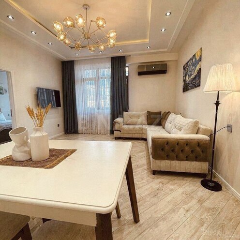 Сдаётся 3-комн. новостройка 90 м², м. Гянджлик, photo 1 from 19